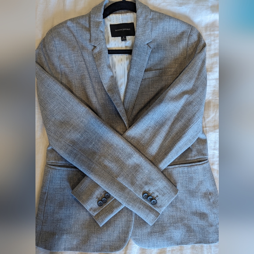 Banana Republic Light Grey Blazer (suit set)